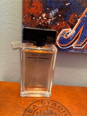 Narciso Rodriguez Musc Noir for Her - used 3 sprays worth